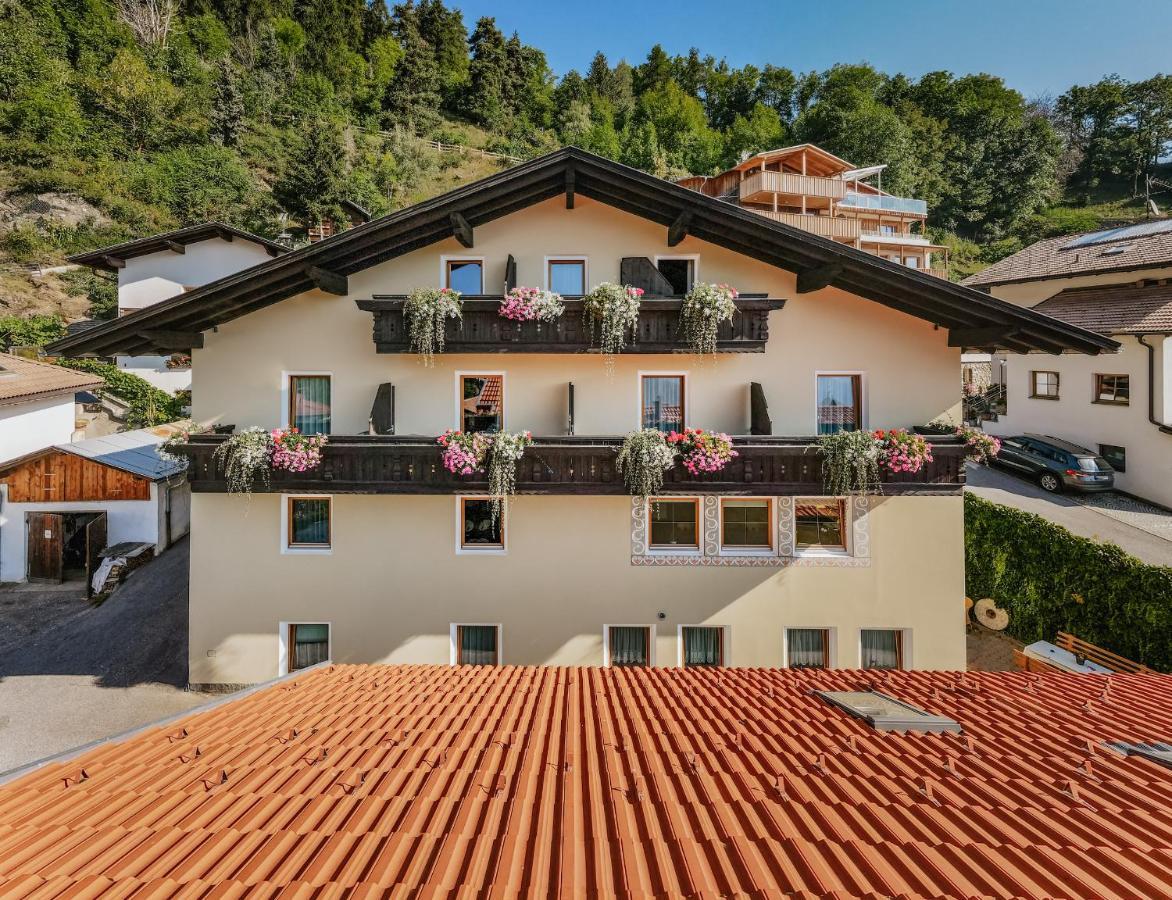 Pension Florian Burgusio Extérieur photo